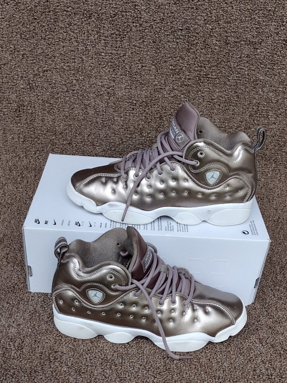 Nike Jordan Jumpman Team II SE GS Size 7Y Sepia Stone Gold AV5178-200 Sneakers